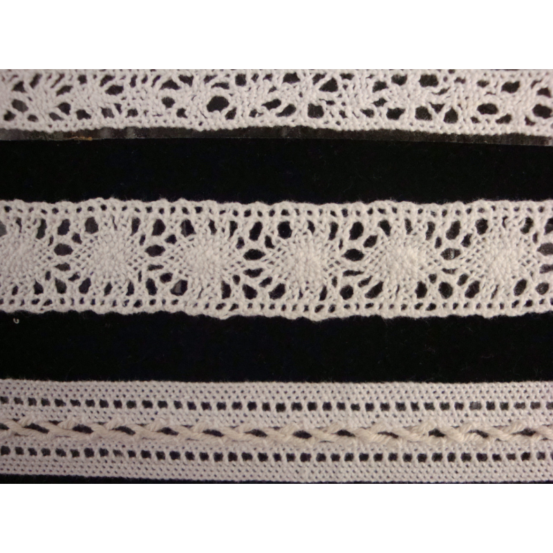 Мереживо двостороннє білого кольору 2 см 8073
