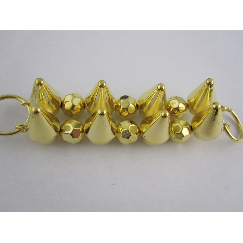 Декор-нашивка для одягу шипи