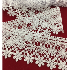 Мереживо 2018 кремовий колір