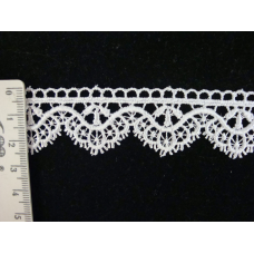 Мереживо білого кольору