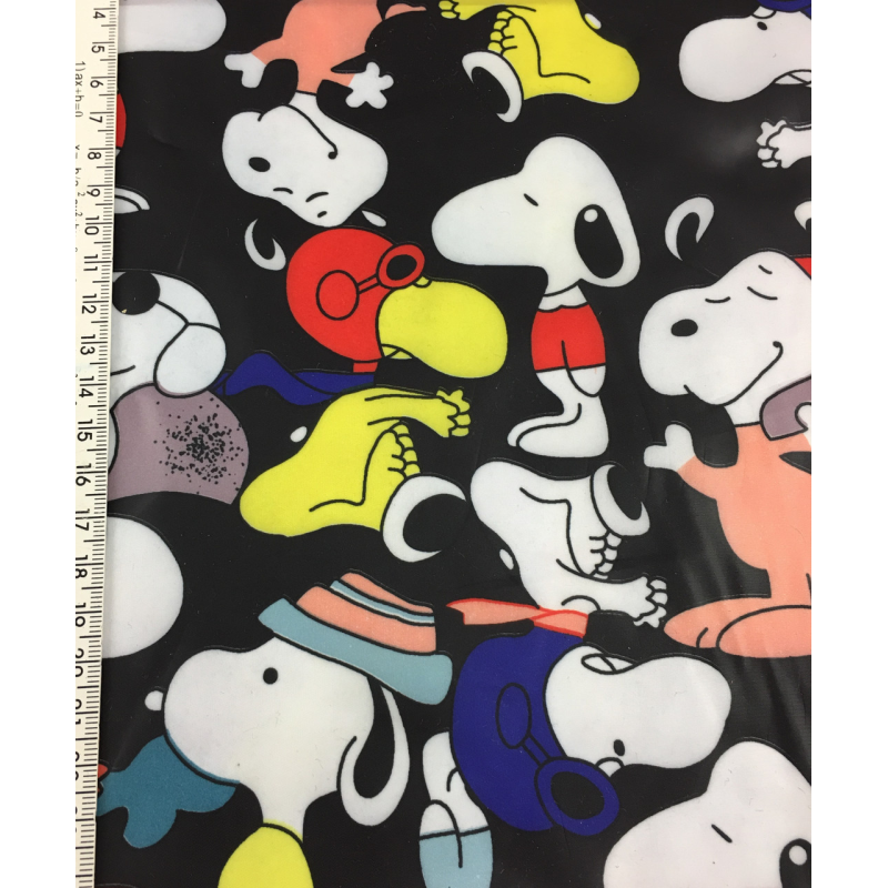 Плащівка снупі на чорному