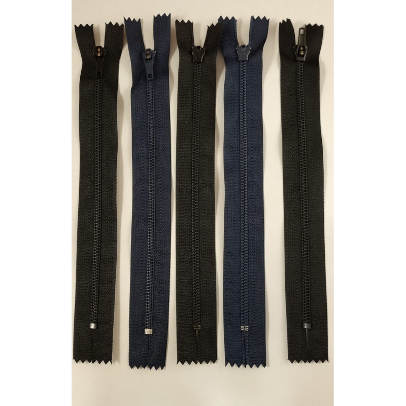 Блискавка мінітрактор 18 см чорного кольору