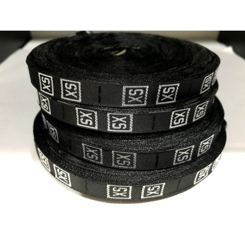 Розмірна стрічка чорна вишита (XS)