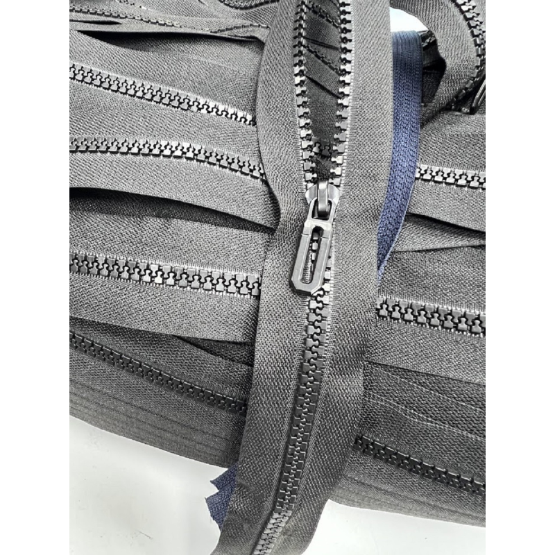 Блискавка рулонна трактор Т5 чорна 100 м Блискавка рулонна трактор Т5 чорна 100 м